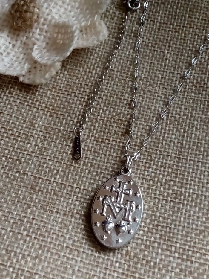 Collier argenté Vierge - photo numéro 2