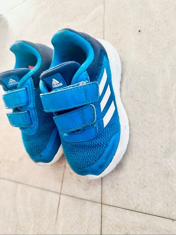 Adidas pointure 21.- 22