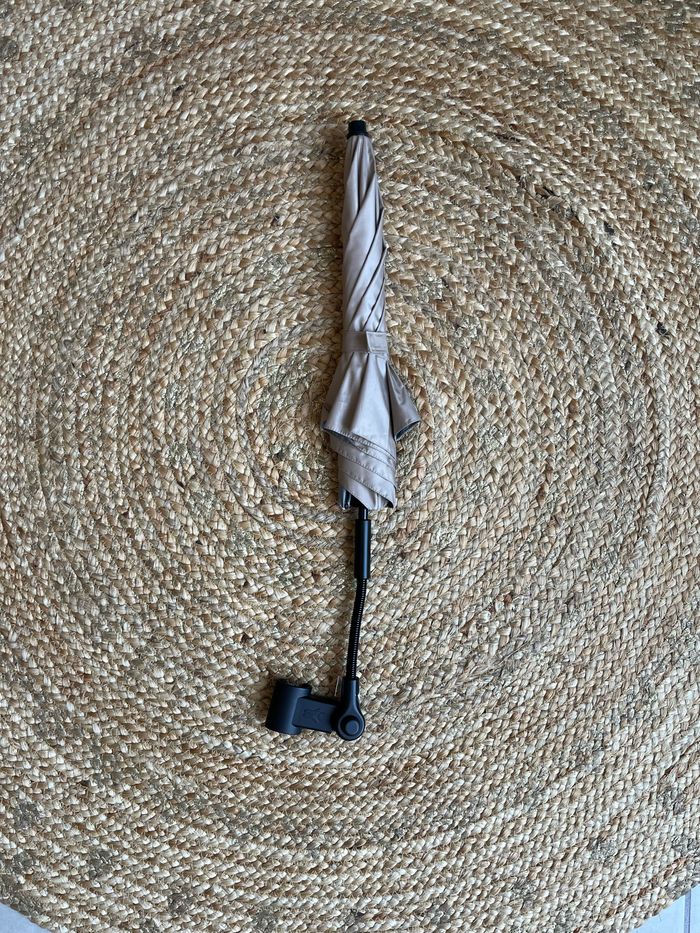 Ombrelle taupe poussette yoyo Stokke - photo numéro 3