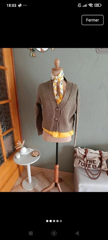 Cardigan court kaki 