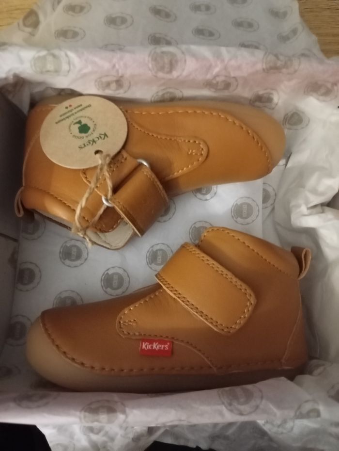 Kickers neuves pour garçon en taille 24