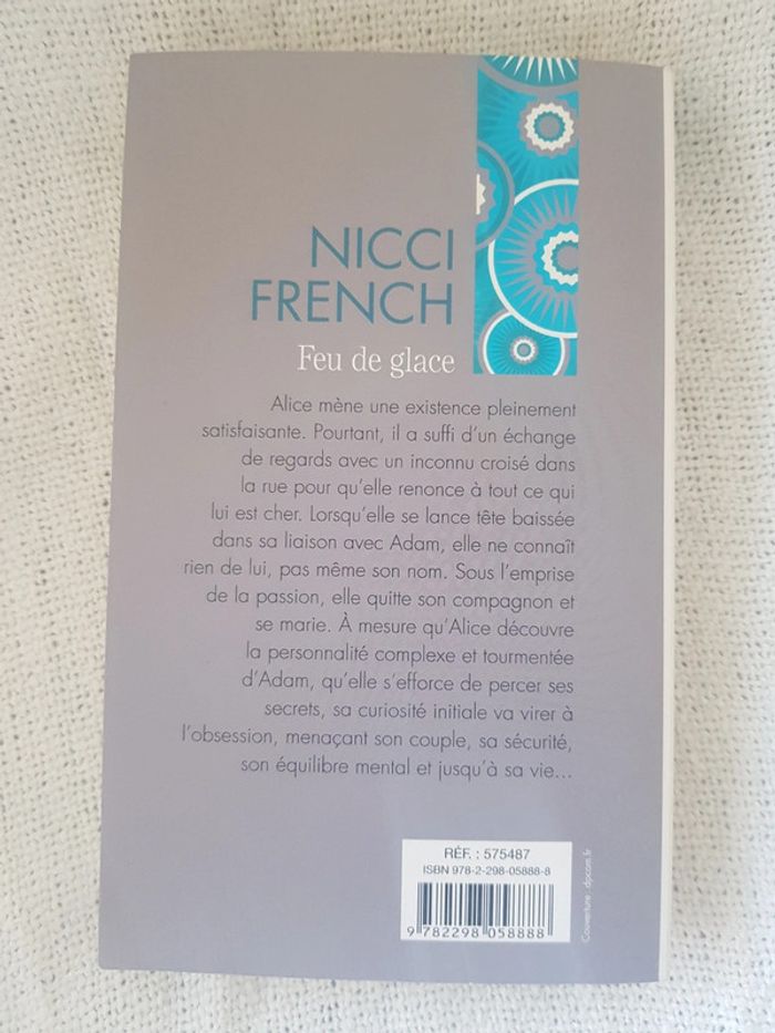 Feu de glace de Nicci French - photo numéro 2