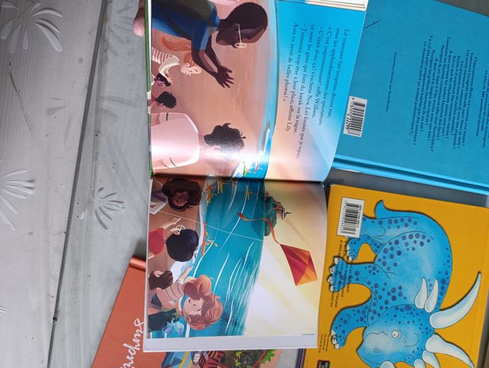 Lot de 8 livres pour petit contes et autres - photo numéro 7