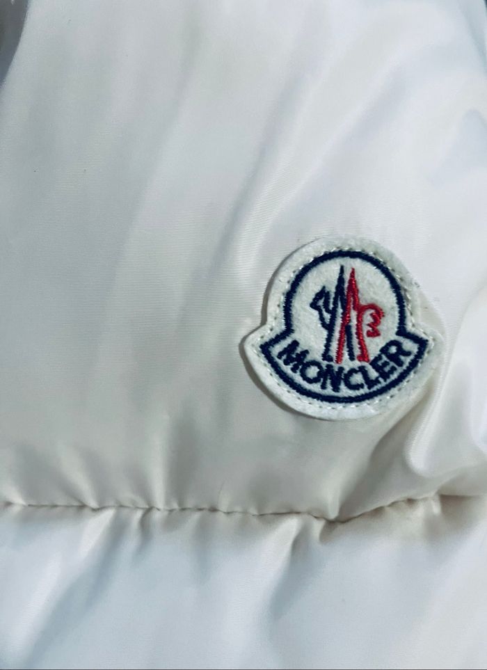 Doudoune sans manches Moncler blanche – Taille XL – Plume d’oie - photo numéro 2