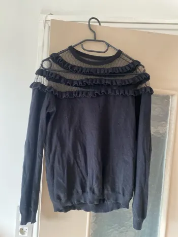 Pull avec dentelle