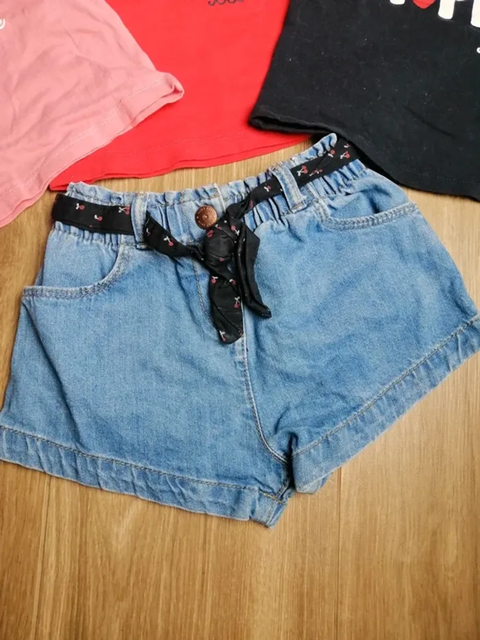 Short + t-shirt - photo numéro 2