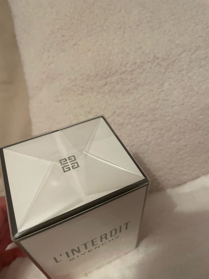 Parfum l’interdit de givenchy - photo numéro 2