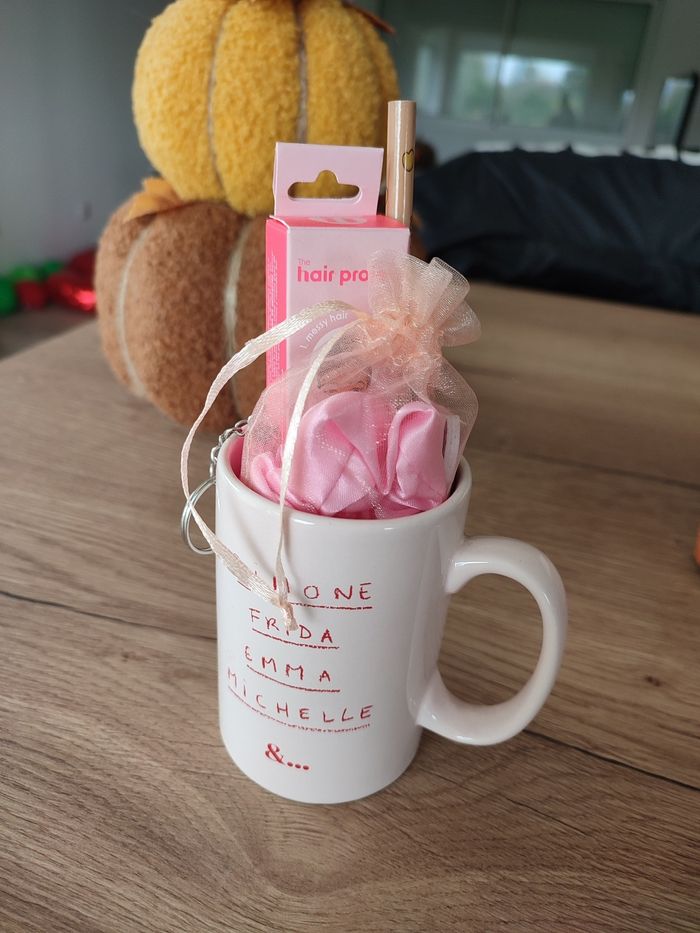 Coffret cadeau mug garni - photo numéro 5