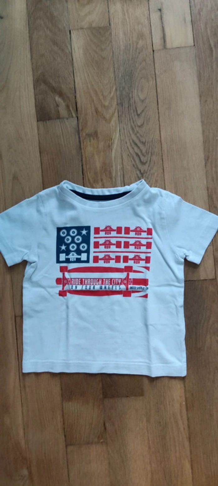 Lot 2 t-shirts 2ans - photo numéro 5