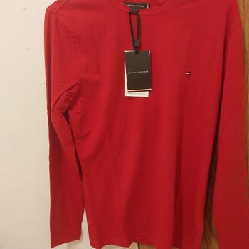 Tommy hilfiger Taille S jamais porté avec étiquette 🏷