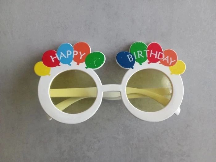 Lunettes joyeux anniversaire - photo numéro 2