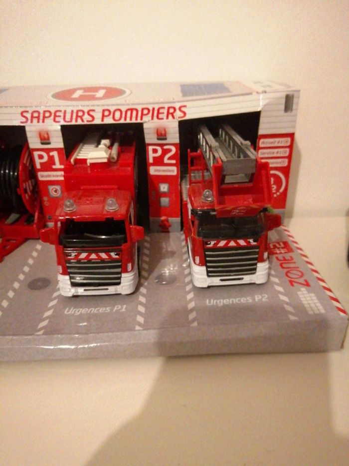 Camion de pompier - photo numéro 3