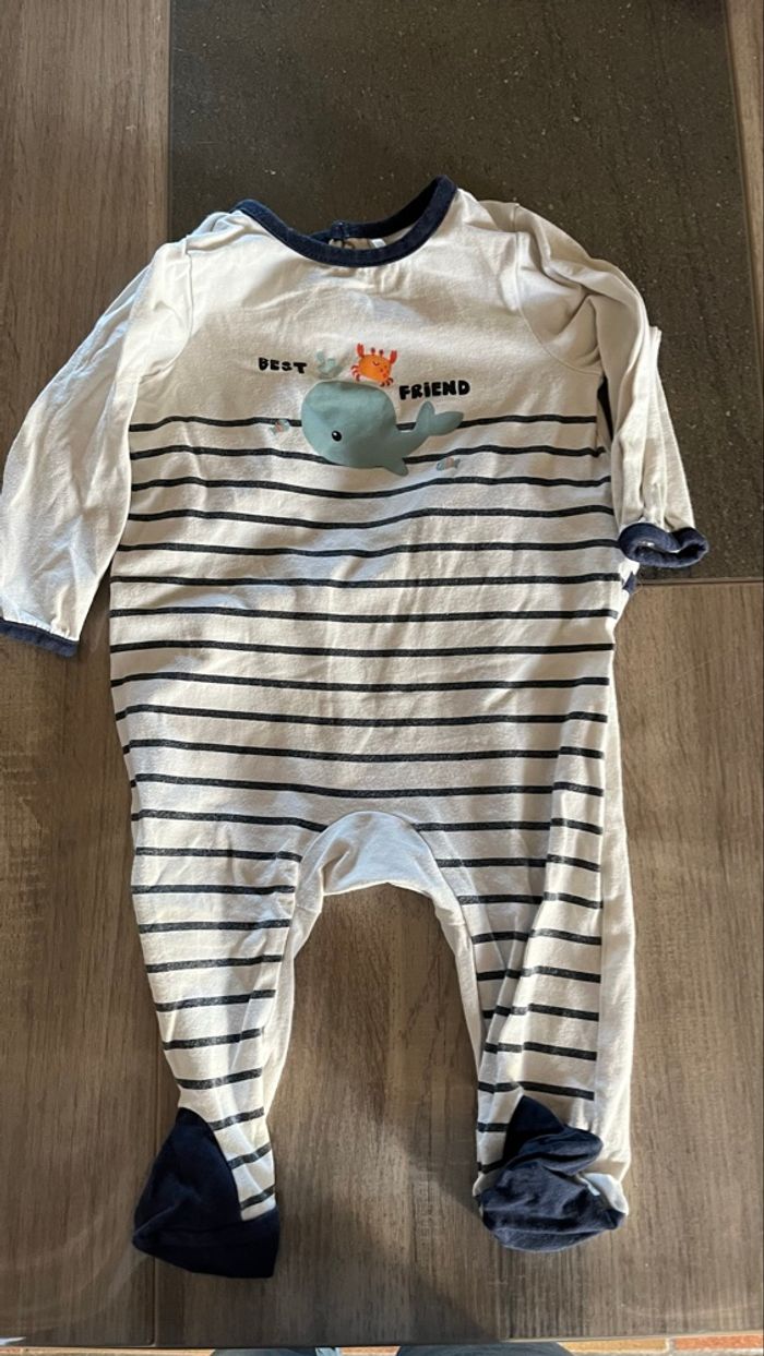 Lot pyjamas 9 mois - photo numéro 3