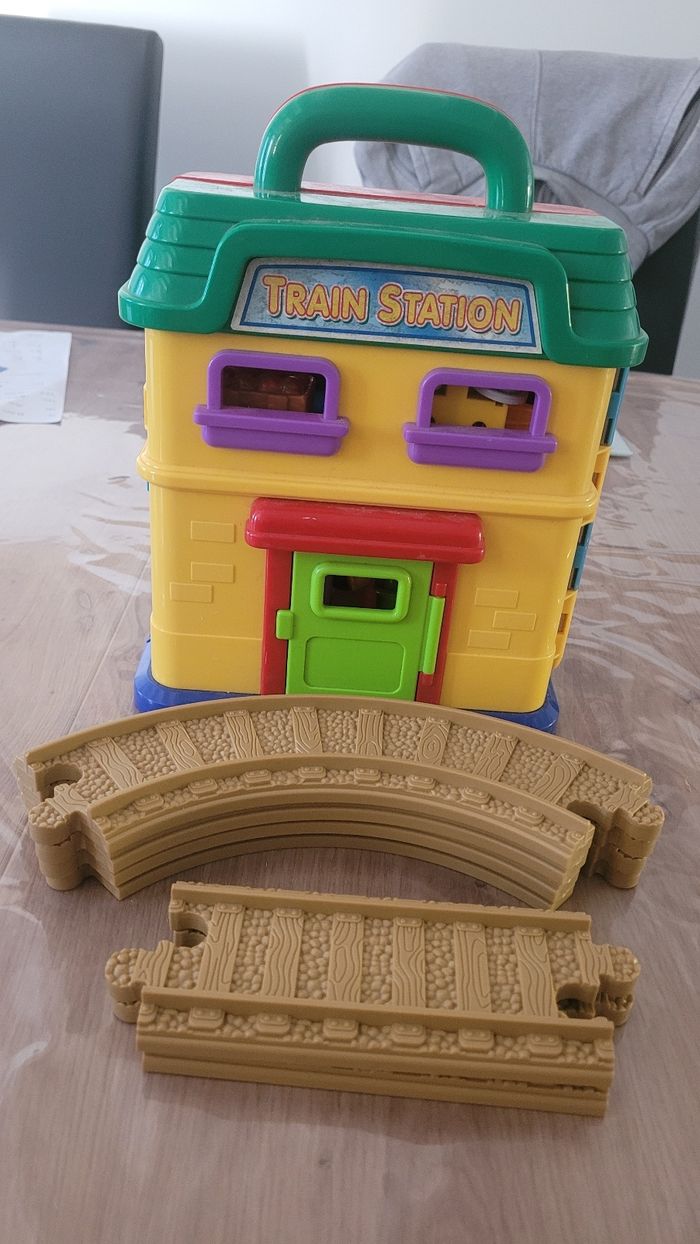 Petit train plus la gare - photo numéro 6