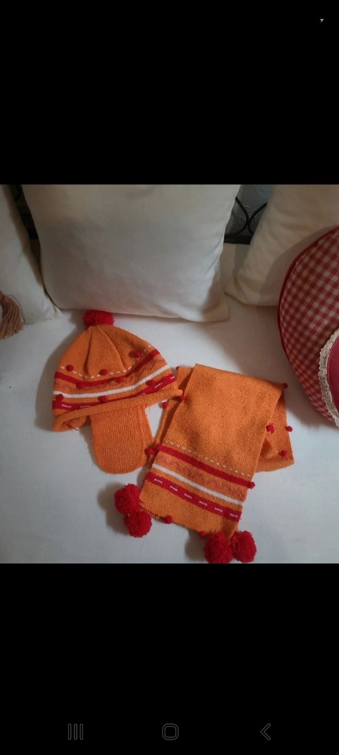 Bonnet et echarpe