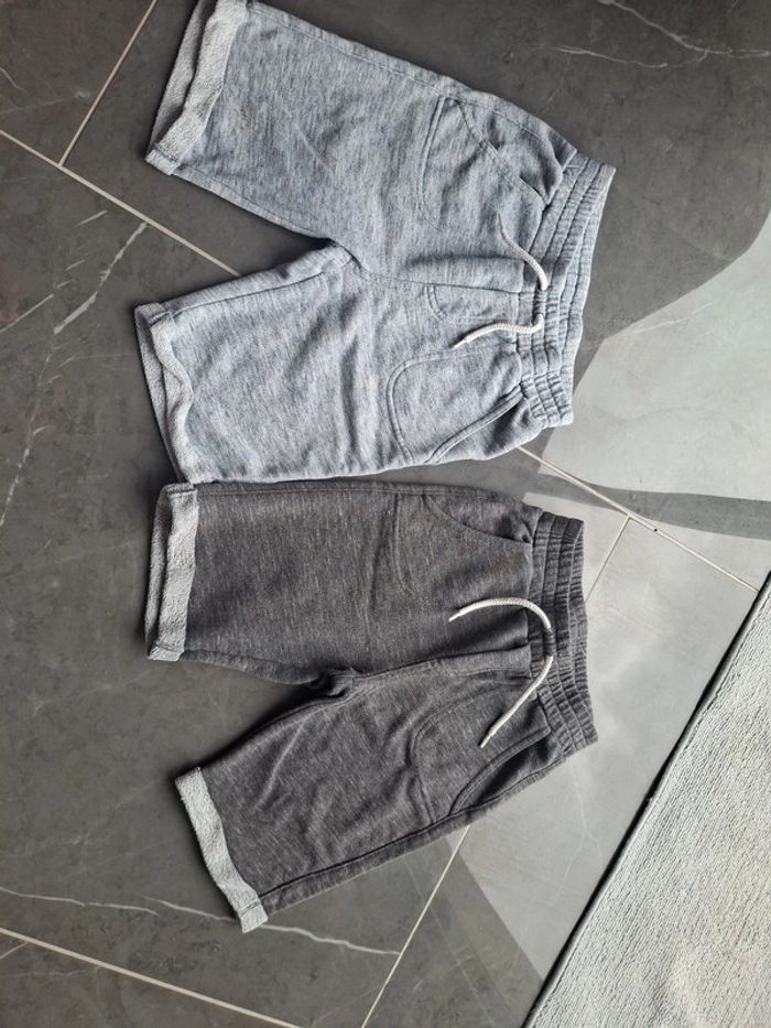 Lot 2 shorts