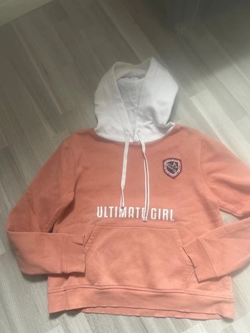 Sweat à capuche Jennifer M