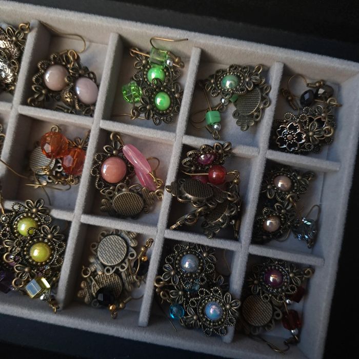 Lot de boucles d'oreilles pendante multicolore - photo numéro 5