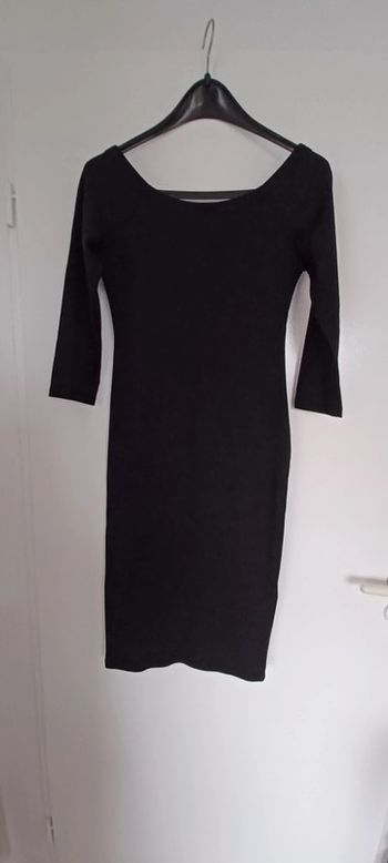 Robe noire Zara