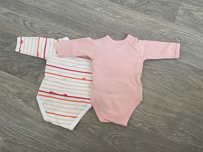 Lot 2 bodies fille 1 mois - photo numéro 2
