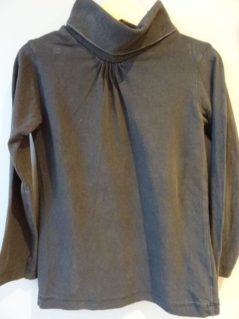 T-shirt col roulé noir