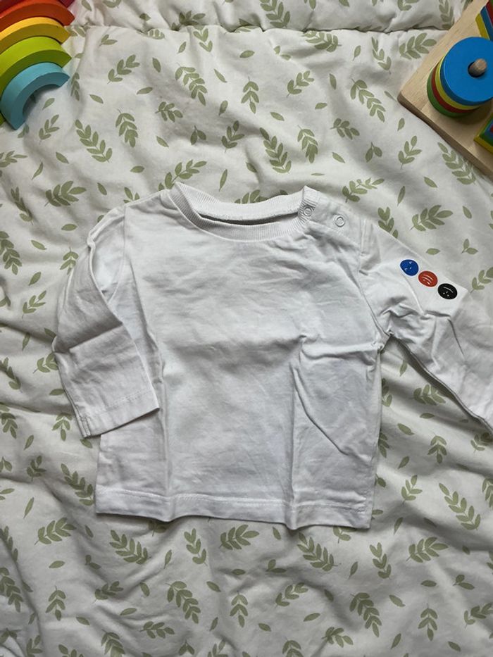 teeshirt manches longues blanc motifs sur une manches u tout petits 3 mois - photo numéro 3