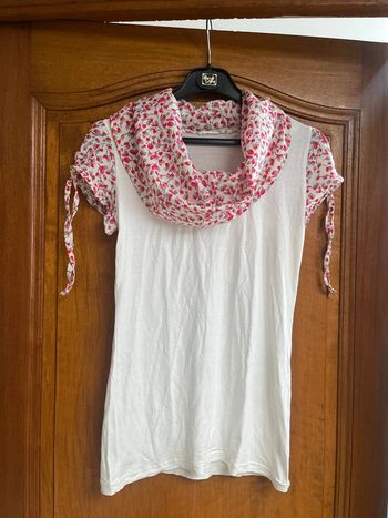 Tee shirt femme motif fleuri