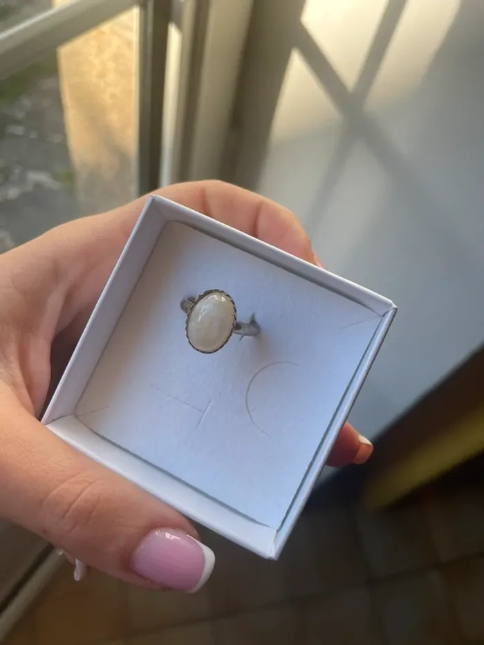 Bague ajustable agent et pierre ecru - photo numéro 2