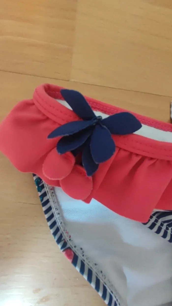 Maillot de bain taille 4 ans - photo numéro 5
