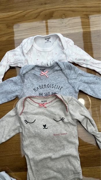 Lot bodies manches longues 3 mois