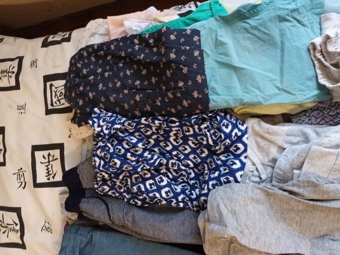 Lot vêtements 6 ans - photo numéro 7