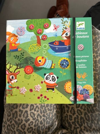 Djeco tableaux de bouton
