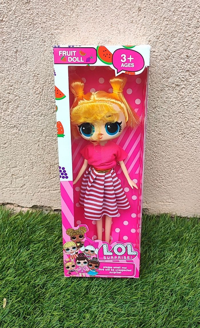 Figurines Poupée LOL surprise neuf dans emballage taille 25cm