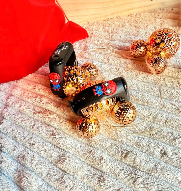 Montre écran Led Spiderman - photo numéro 3