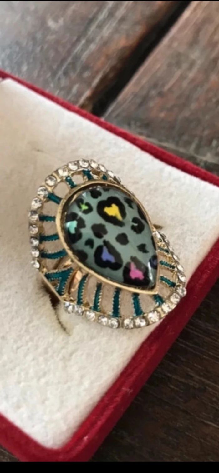 Magnifique bague réglage avec strass et pierre façon léopard - photo numéro 9