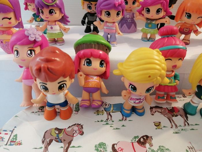 19 figurines pinypon '' des 4 ans '' - photo numéro 6
