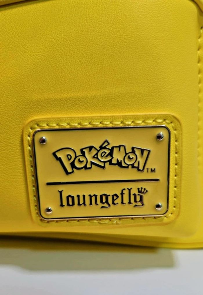 Pokemon - Pikachu - Mini Sac à Dos LoungeFly - photo numéro 2