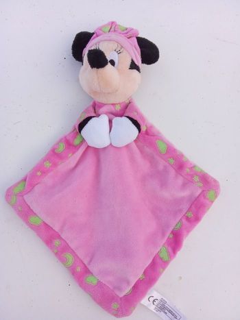 Doudou Minnie  mouchoir, rose, vert, noir, blanc, Disney, bébé, lune, nuage, phosphorescent , coeur