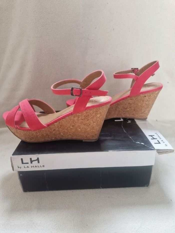 Neuf sandale compensé rose femme la halle pointure 39 - photo numéro 3