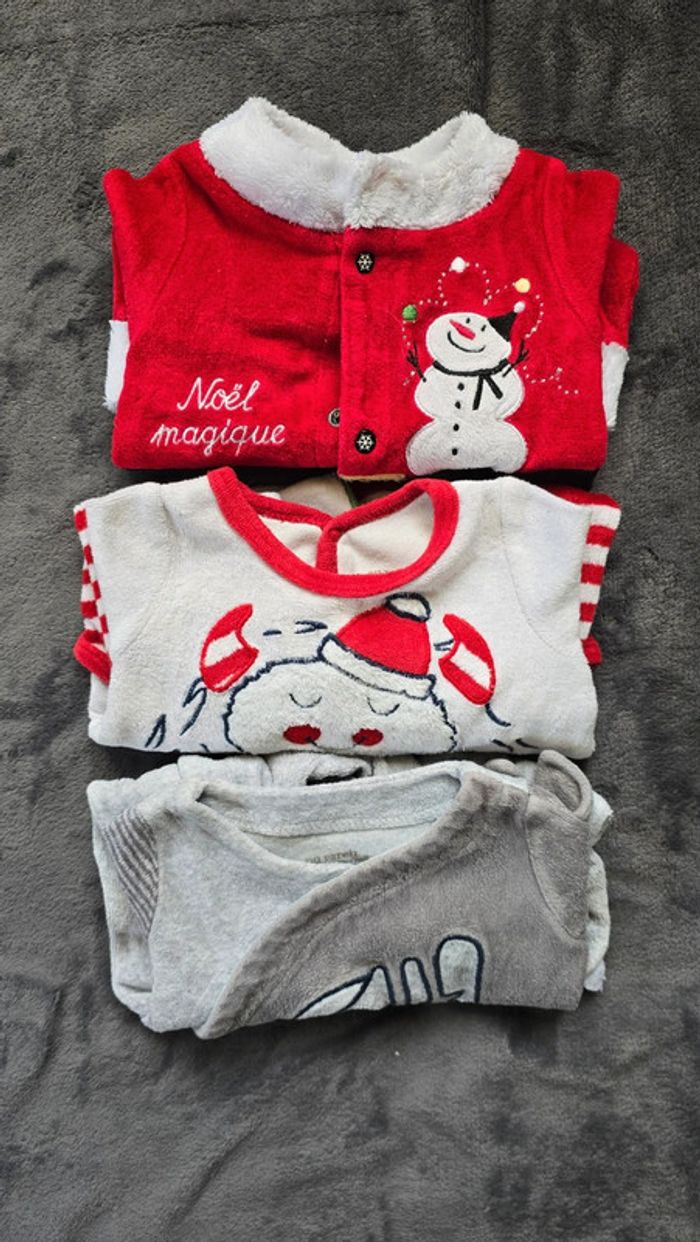 Lot de pyjamas bébé thème Noël