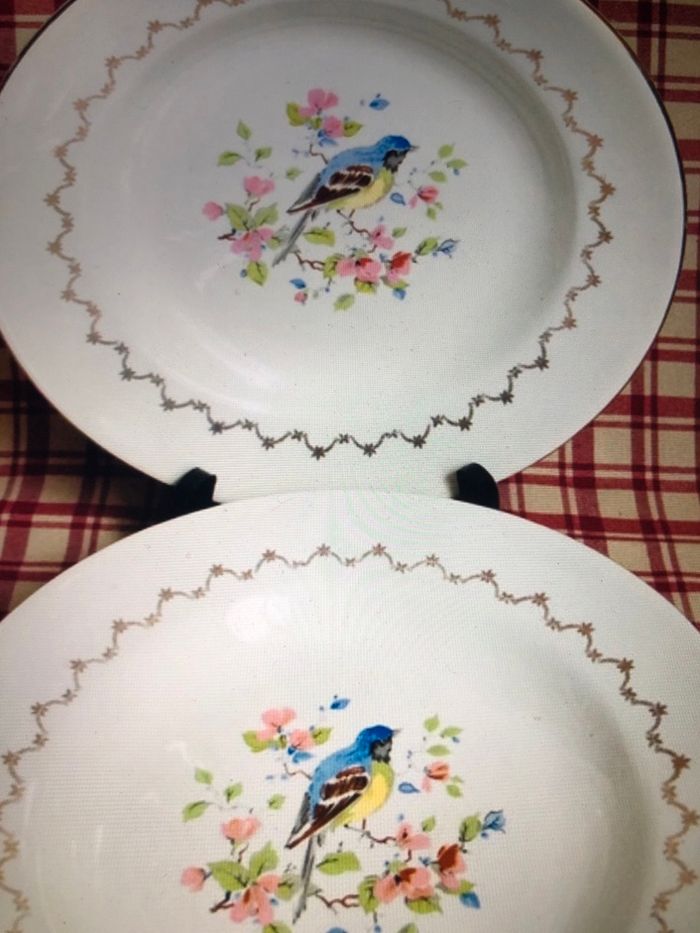 4 assiettes creuses en faïence l’amandinoise