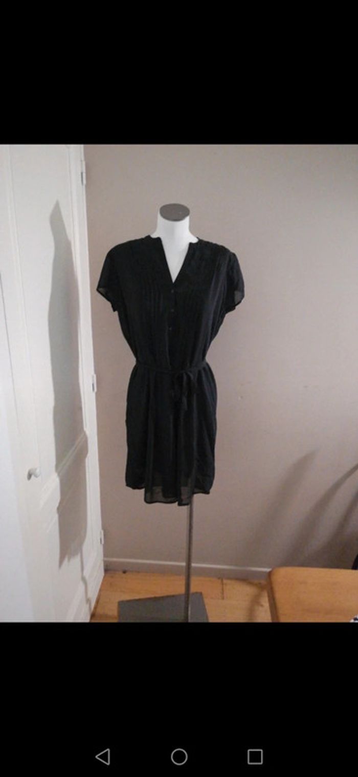 Robe noire à manches courtes kiabi Taille 44
