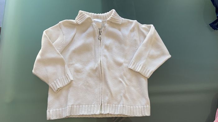 Gilet blanc taille 23 mois