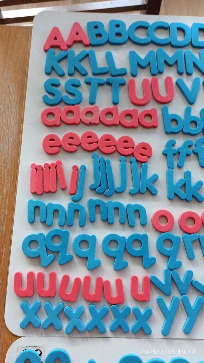 Gros lot de lettres et chiffres magnétique - photo numéro 4