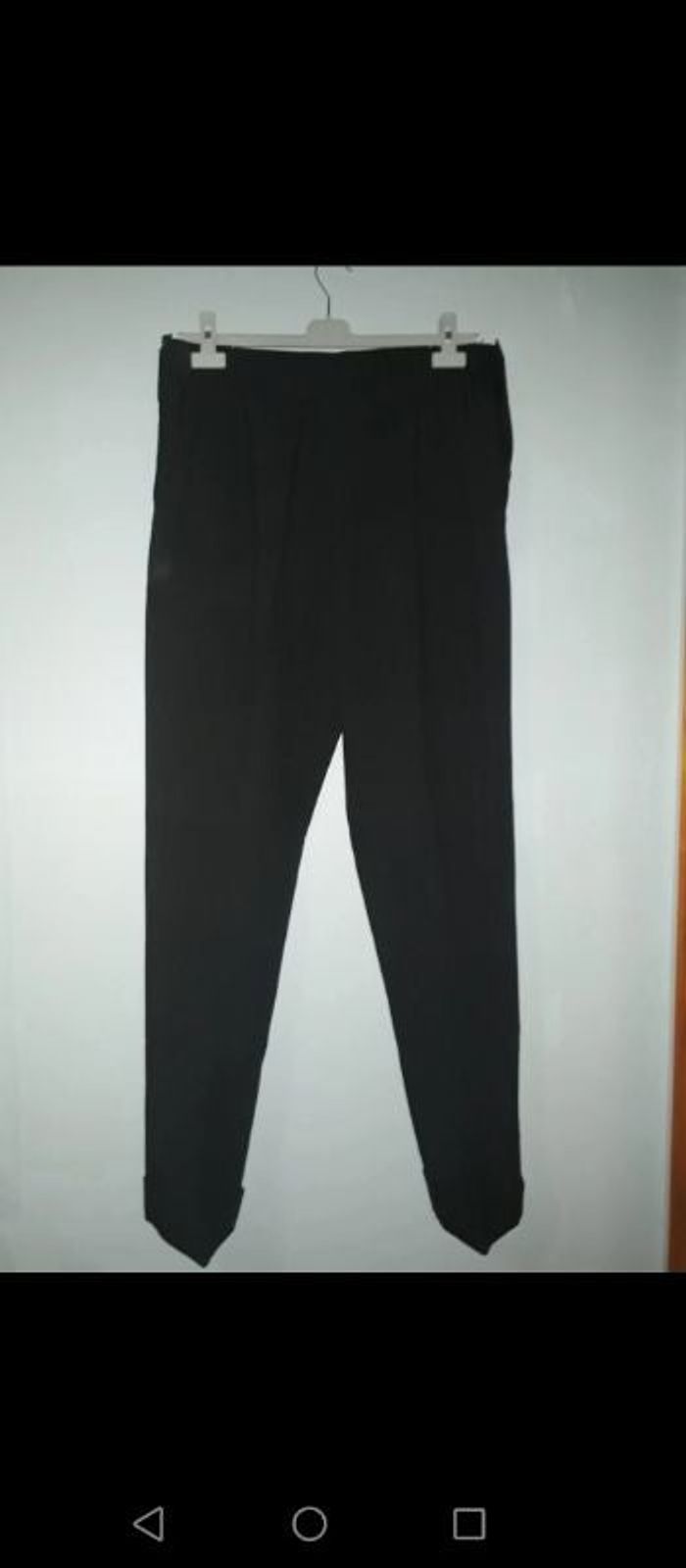 Pantalon grossesse. Colline. Taille 48. Neuf sans étiquette.