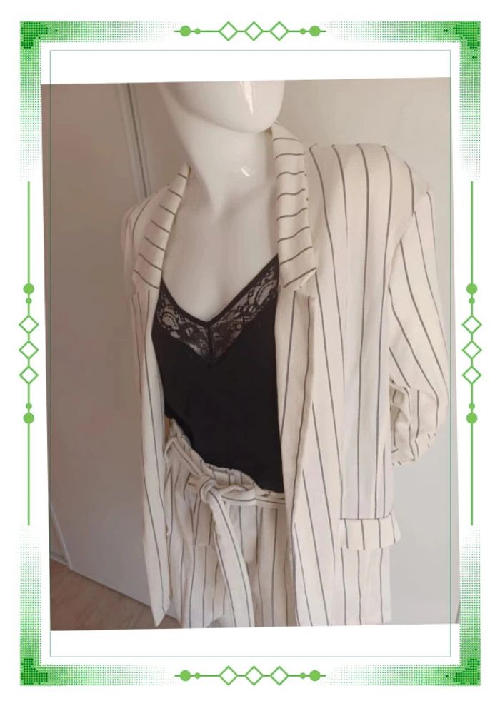 Ensemble short et blazer rayé - photo numéro 3