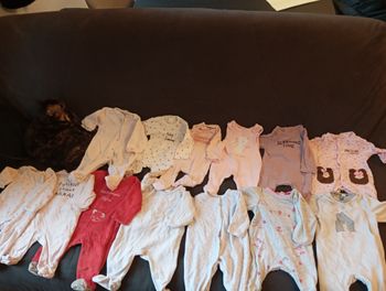 Lot vêtements 3 mois 13 pijamas