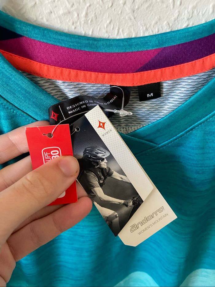 Tee-shirt vélo Andorra neuf - photo numéro 2