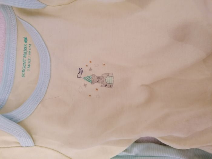 Lot 3 bodies Sergent Major 3mois - photo numéro 4