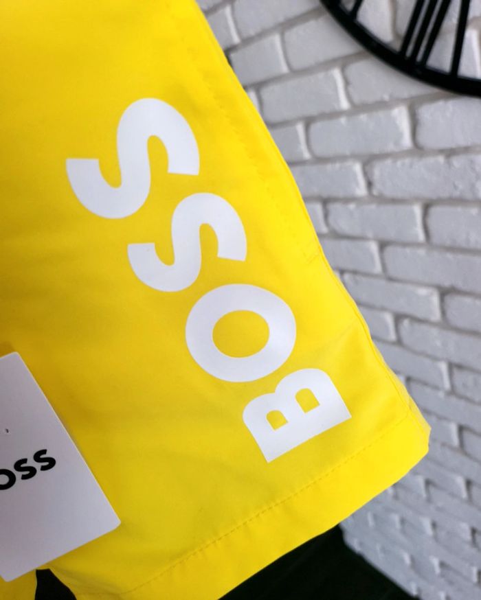 T-shirt et maillot de bain BOSS jaune  boss taille 9 mois neuf - photo numéro 11